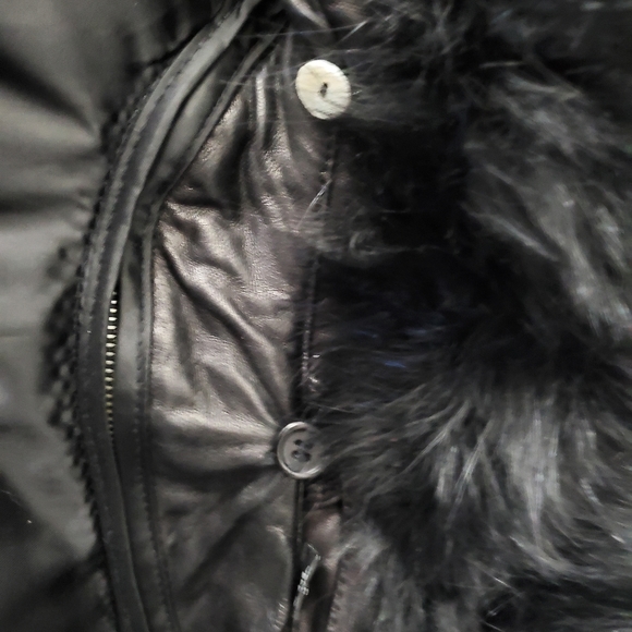 Genuine Leather Coat w/Genuine Fox Collar size small - Picture 6 of 10